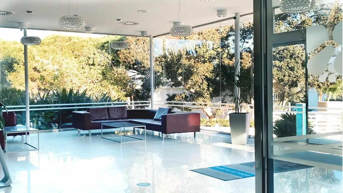 ****  Bluesea Es Bolero Aparthotel Cala d'Or  Spain